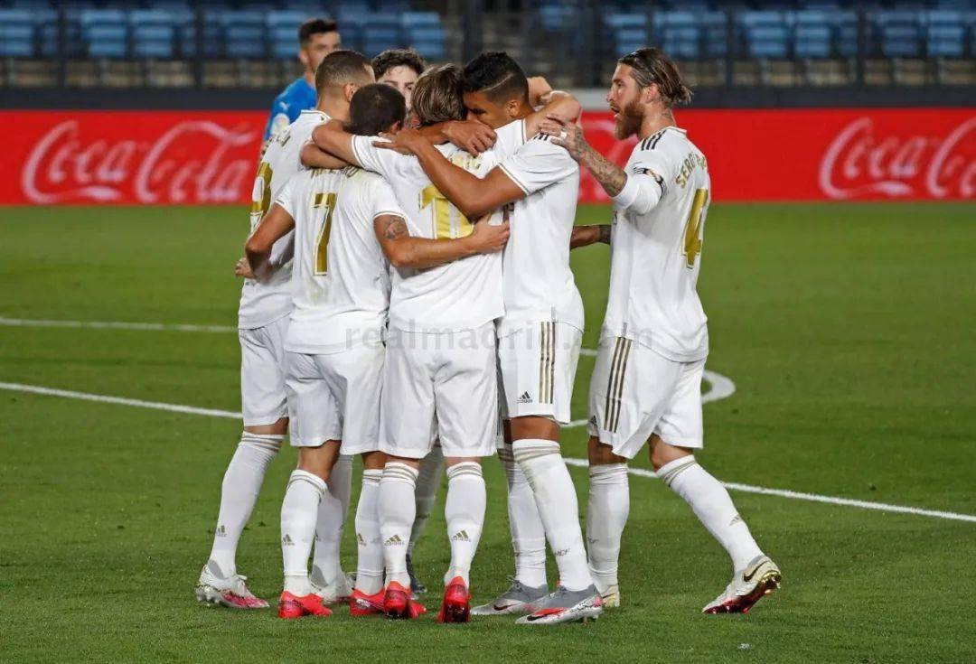 5目导致白 5目导致白